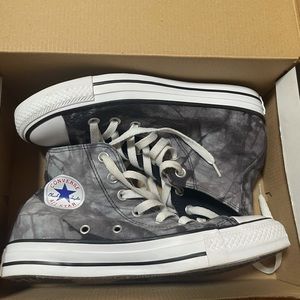 High top acid wash converse
